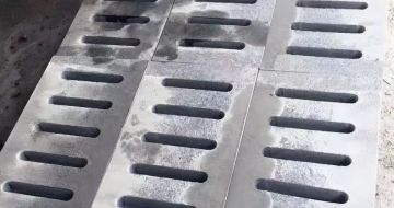 鞍山 芝麻灰石材沟盖板
