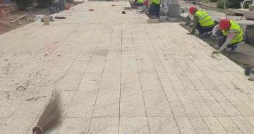 鞍山黄金麻荔枝面地铺案例