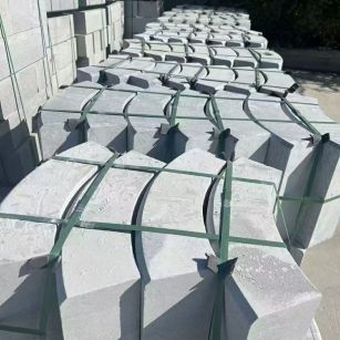 鞍山 芝麻灰弧形路沿石