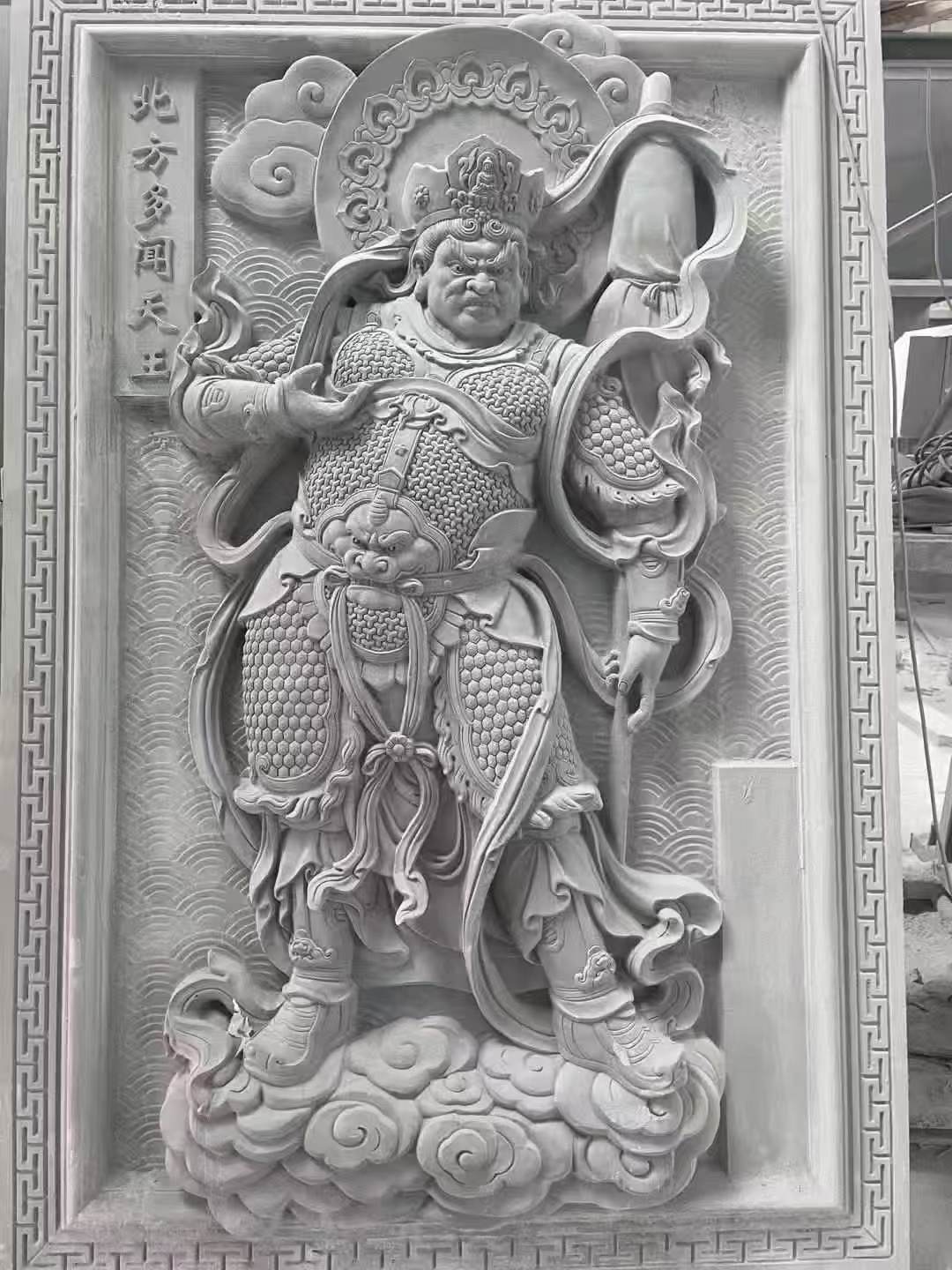 鞍山 芝麻灰花岗岩人物雕刻——多闻天王